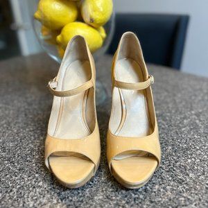 Via Spiga Heels Size 8